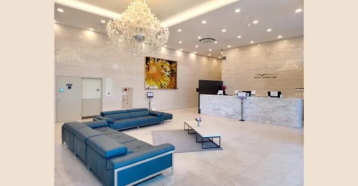 Bay Hotel